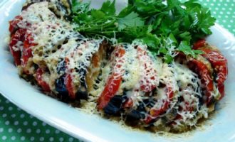 Aubergine i en stekpanna snabbt och välsmakande - 10 recept med foton steg för steg