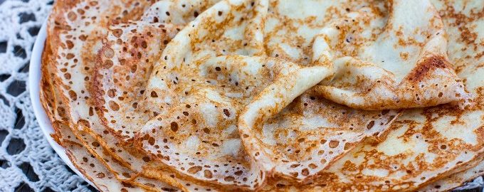 Tunna mjölkpannkakor med hål - 10 mest utsökta och enkla recept med foton steg för steg