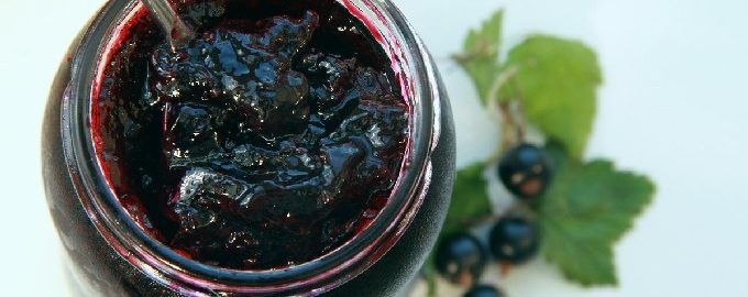 Dulceata de coacaze negre