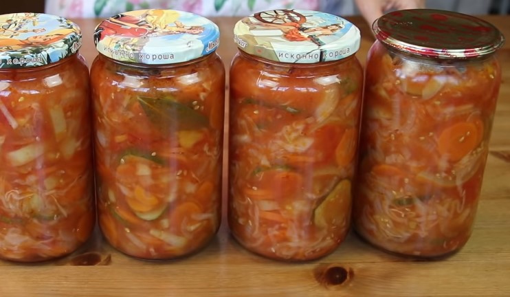 Salad dưa chuột, bắp cải, cà chua cho mùa đông