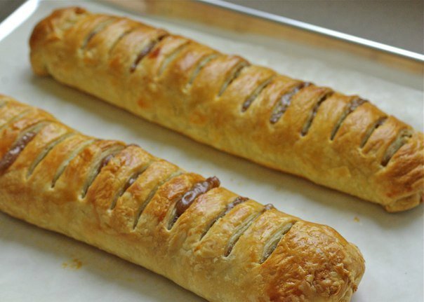 Strudel với bánh phồng táo