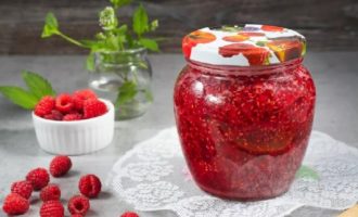 Mứt mâm xôi cho mùa đông