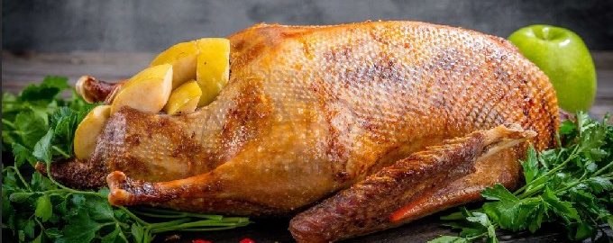 Ngỗng ngon ngọt nướng trong lò