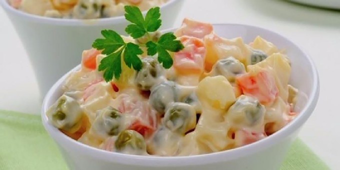 Salata Olivier cu pui