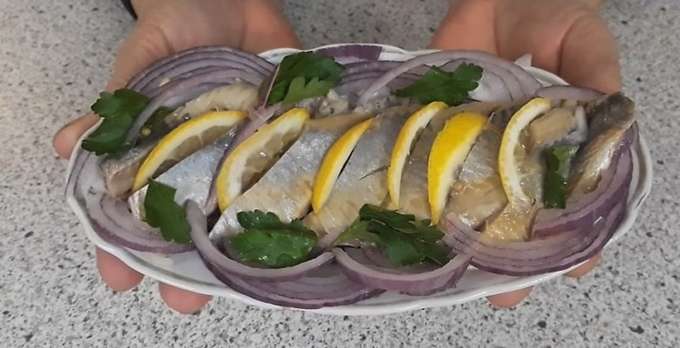 Paano mag-pickle ng herring sa bahay