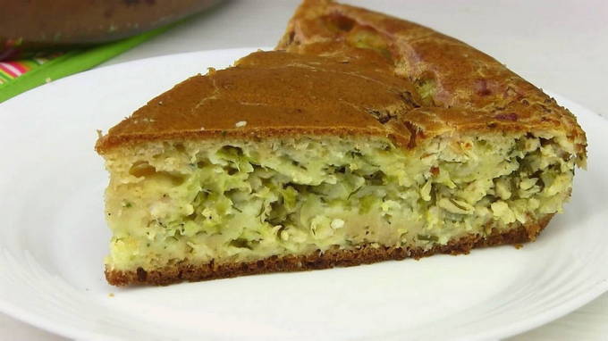 Pastís en gelatina amb col i crema agra