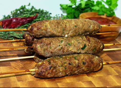 Lula kebab en una paella