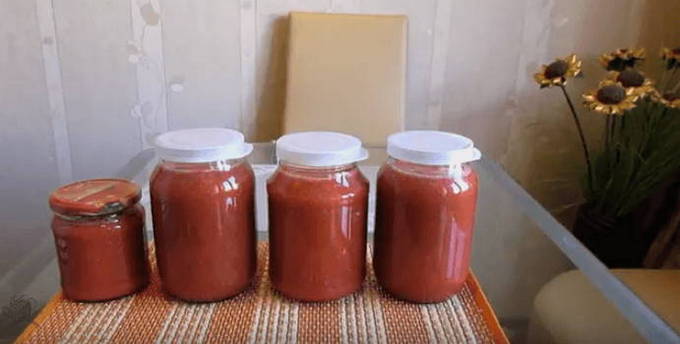 Mga strawberry na may asukal para sa taglamig nang hindi nagluluto