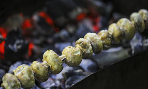Champignons trên vỉ nướng