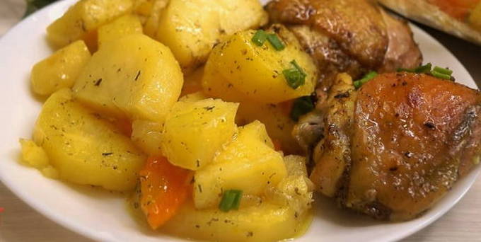 Tocană de legume cu pui