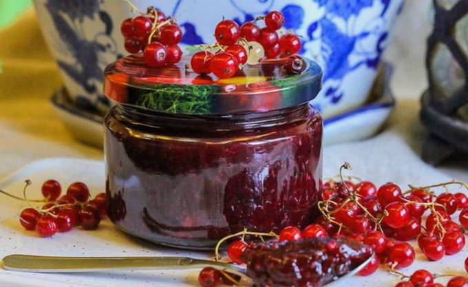 Nước sốt nho đỏ cho mùa đông