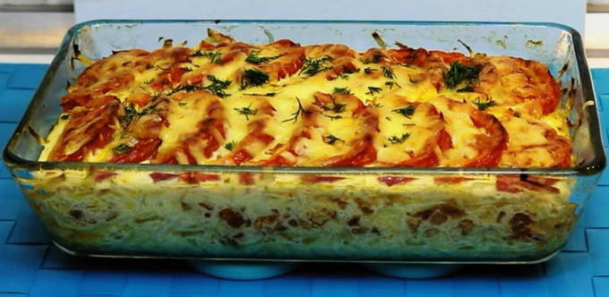 Zucchini gryta med köttfärs