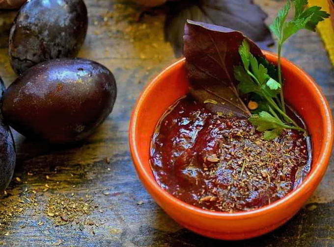 Sốt mận cho mùa đông