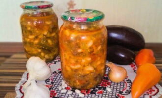 Lăsați salata să se răcească la temperatura camerei și apoi păstrați-o. Gata!