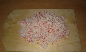 Maaari ding gadgad ang crab sticks. Maaari ding gadgad ang crab sticks.
