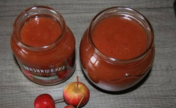 Ranetki-jam voor de winter