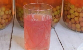 Acest compot este o plăcere să te salvezi de sete.