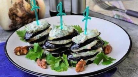 Aubergine i georgisk stil
