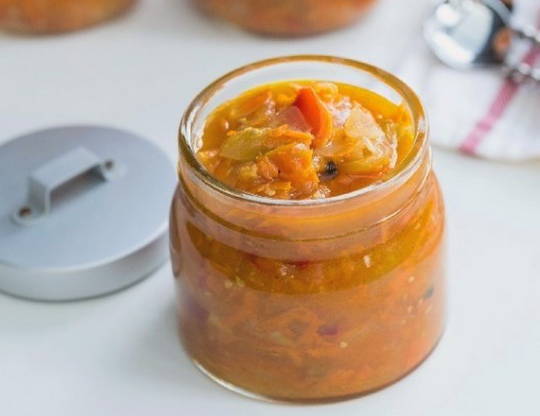 Salata de rosii verzi pentru iarna