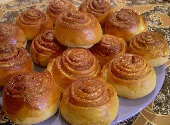 Rulouri cu scorțișoară la cuptor