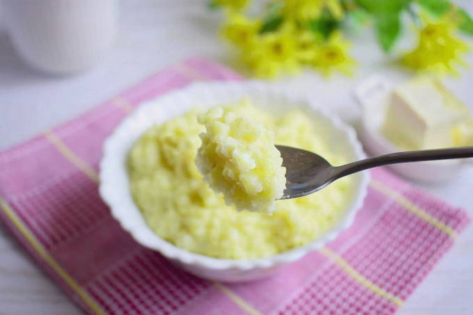 Cháo kê trong nồi nấu chậm