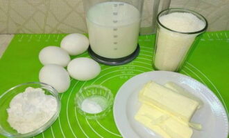 Laten we ingrediënten bereiden voor het maken van vla.