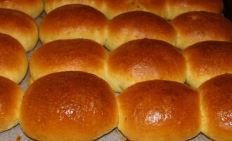 Al cap de 20 minuts, els productes al forn adquireixen un bonic color daurat. 