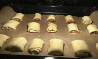 Posar al forn a 30-35 a 180 graus.
