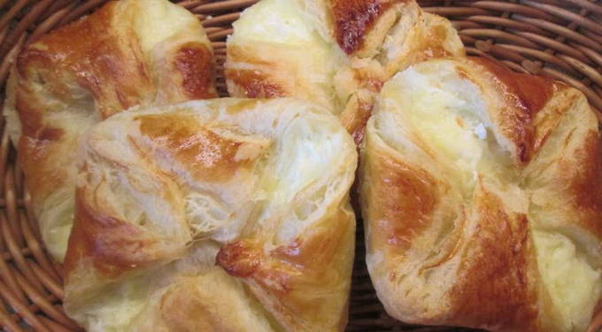 Khachapuri na may keso sa oven