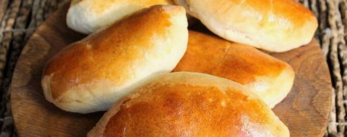 Pastissos amb melmelada al forn
