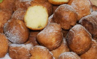 Zet thee en geniet ervan. Eet smakelijk! 