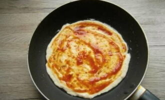 Aboqueu-ho en una paella escalfada amb oli i arrebosseu-ho amb salsa de tomàquet. Aboqueu-ho en una paella escalfada amb oli i arrebosseu-ho amb salsa de tomàquet.