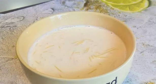 Melksoep met noedels