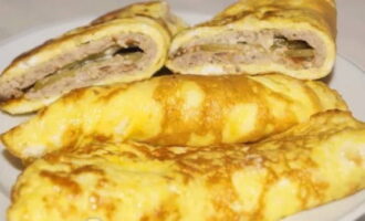 Ihain ang natapos na brizol na mainit-init. Bon appetit!
