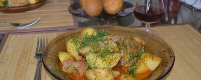 Patates guisades amb costelles
