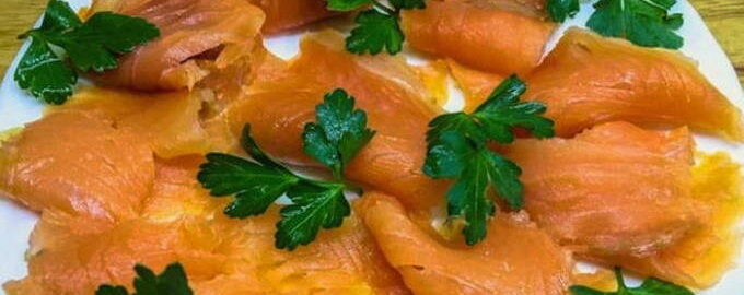 Cá hồi ngâm nước muối