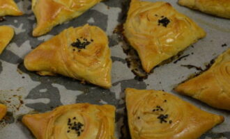 Coure al forn durant 25 minuts a 180 graus fins a obtenir una crosta apetitosa.
