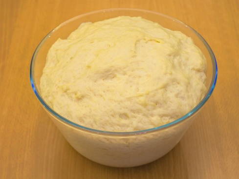 Gistdeeg met kefir