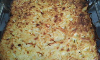 Poseu els plats al forn preescalfat a 220 graus durant 40-45 minuts. Poseu els plats al forn preescalfat a 220 graus durant 40-45 minuts.
