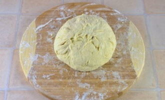 Chúng tôi véo các cạnh ở trung tâm.