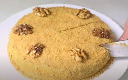Bánh mật ong trong chảo rán