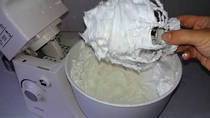 Kem protein cho ống hút