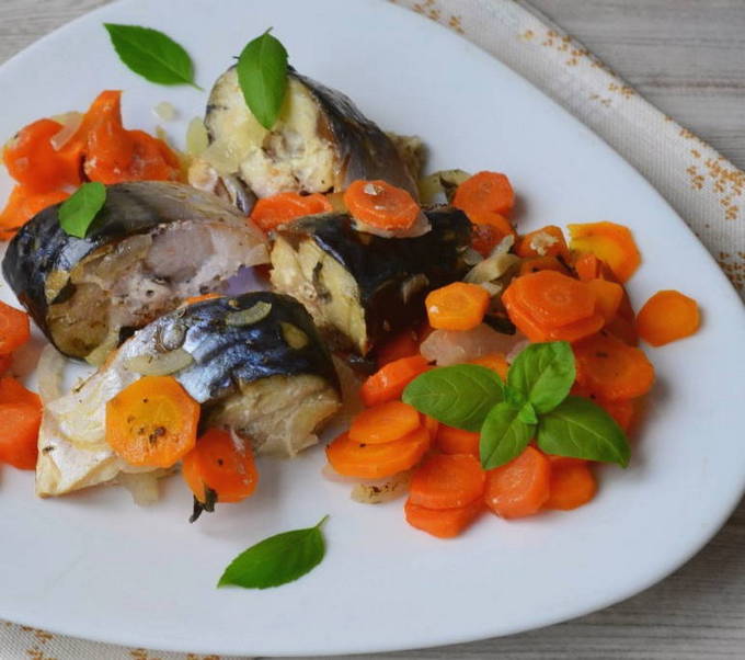 Mackerel para sa taglamig sa mga garapon