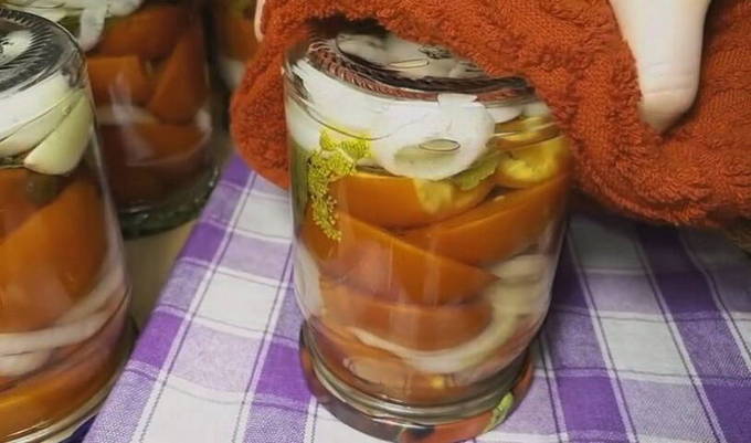 Amanida de tomàquet per a l'hivern