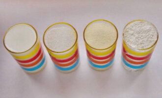 Mesureu la quantitat necessària de tots els ingredients secs.