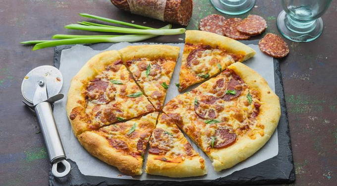 Pizza casolana al forn