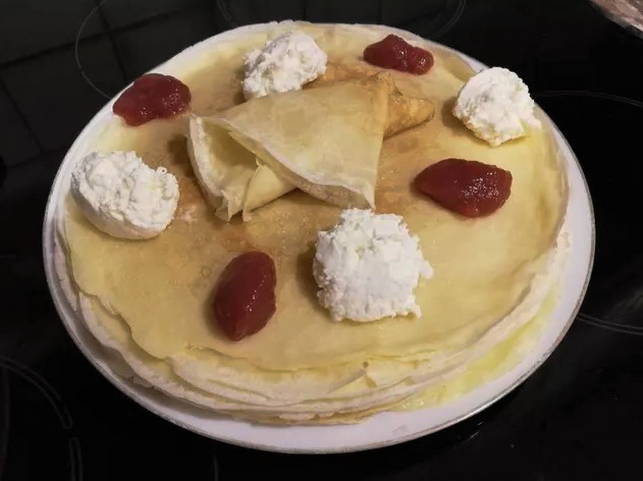 Ce să gătești din lapte, ouă și făină