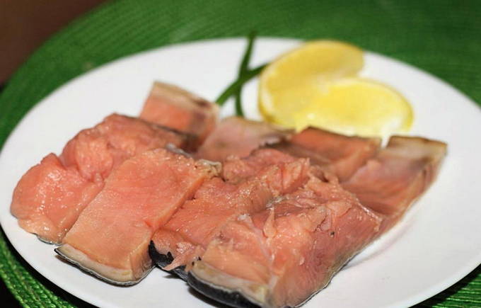 Paano mag-pickle ng chum salmon sa bahay