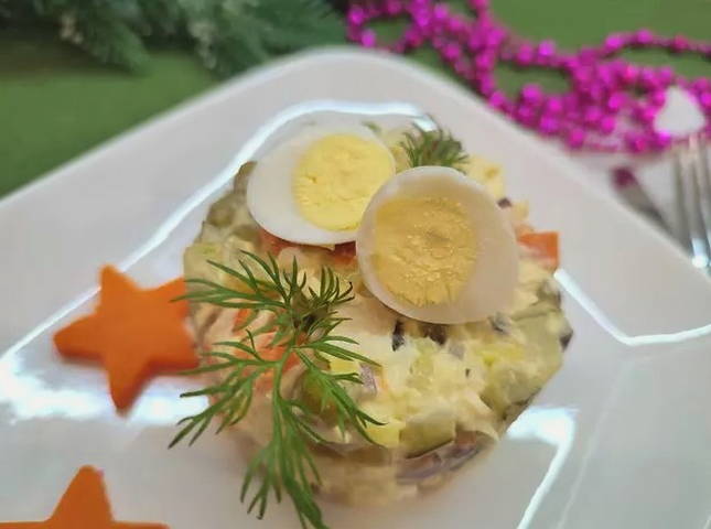 Capital klasikong salad