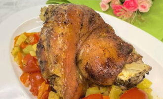 Serviu la canya aromàtica als vostres convidats.Menja deliciosa, gaudeix! Serviu la canya aromàtica als vostres convidats. Menja deliciosa, gaudeix!